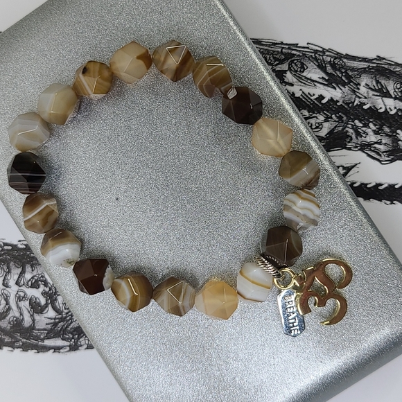 unbranded Jewelry - Stretch Bracelet OM Charm Breathe Tan Creme Beads Gold Silver Tone Spiritual
